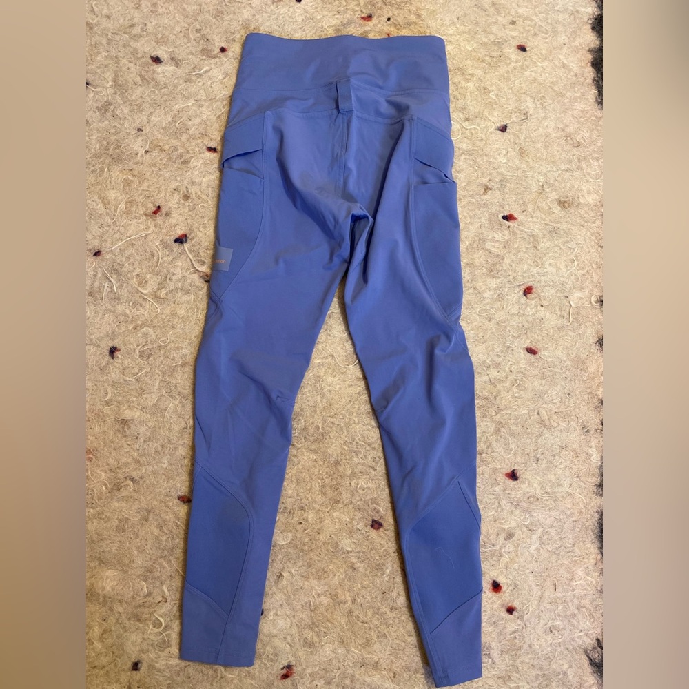 Lululemon Athletica Super High Rise SHR Cargo Hiking Tight 25” in “Chai” size 6 - Picture 7 of 7